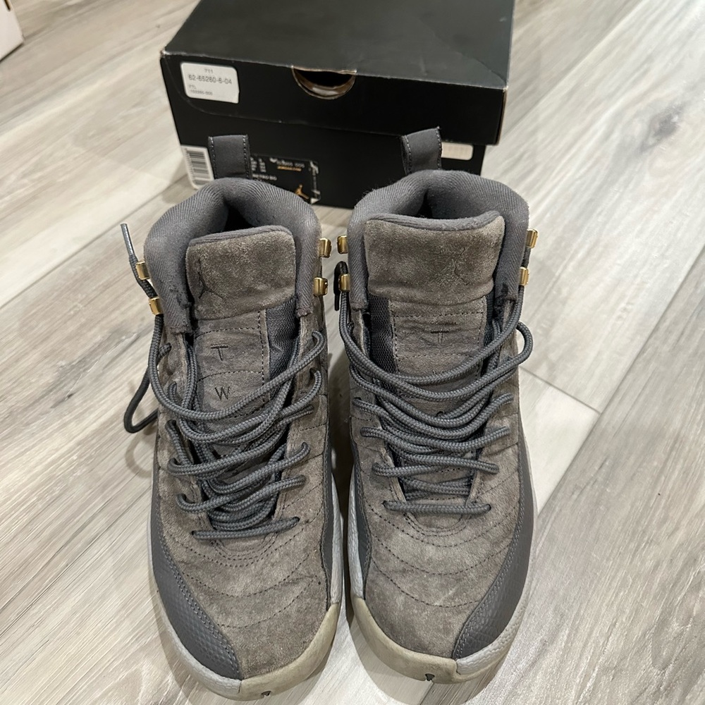 Jordan 12 “Dark Grey” GS Size 5.5 Y